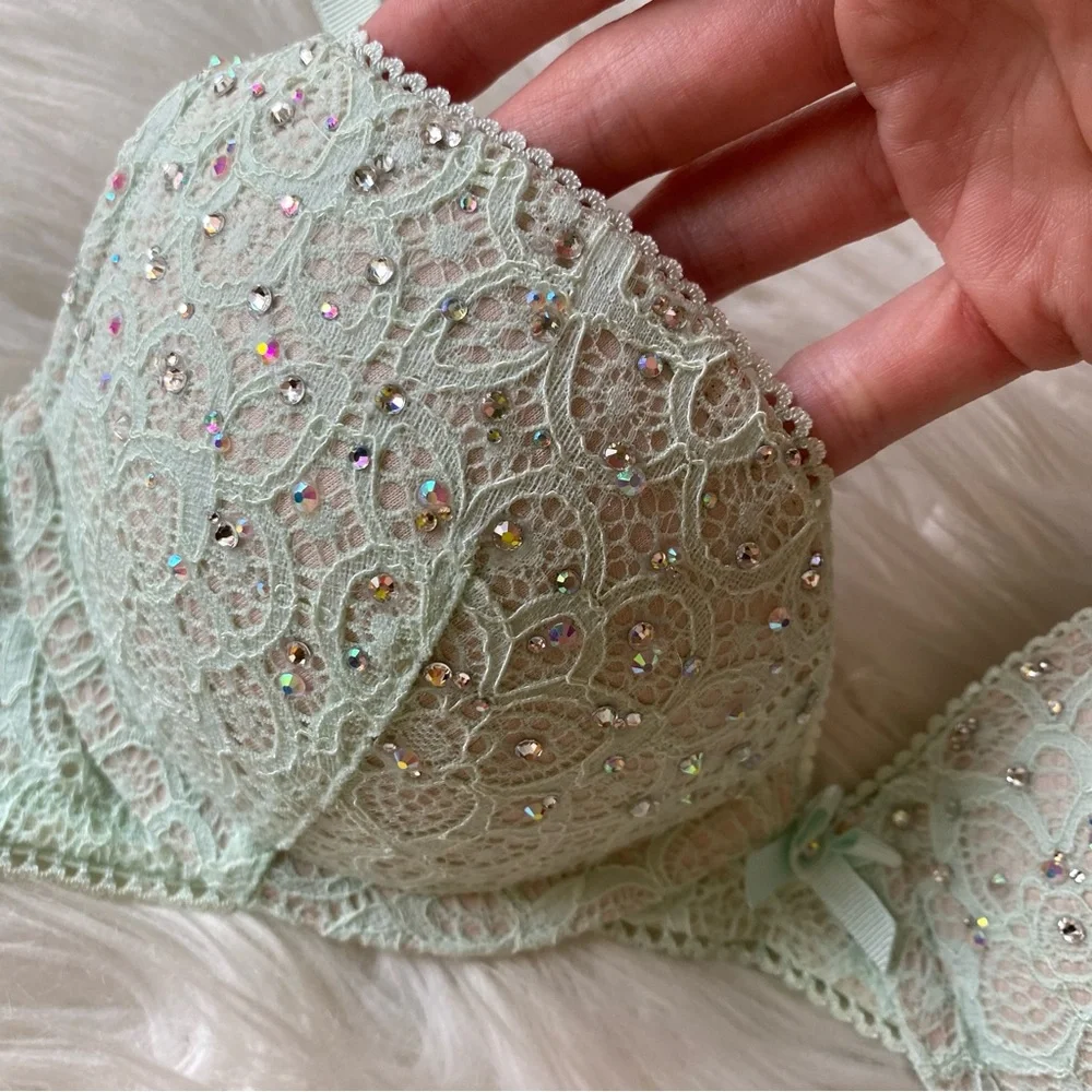 ✨ Customized Bling Victoria’s Secret Push Up Bra ✨ - Picture 6 of 8